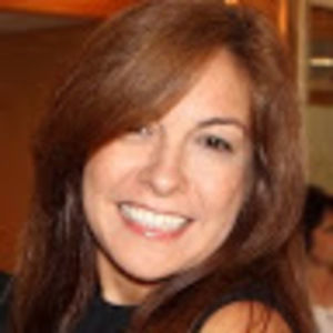 Meet your Posher, Larissa